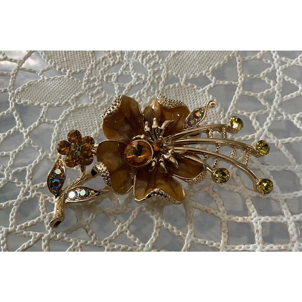 New Beautiful Gold Tone Flower Brooh with multi colored Rhinestones